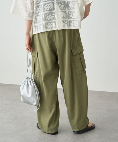 曲線剪裁工裝褲