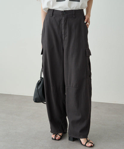 曲線剪裁工裝褲