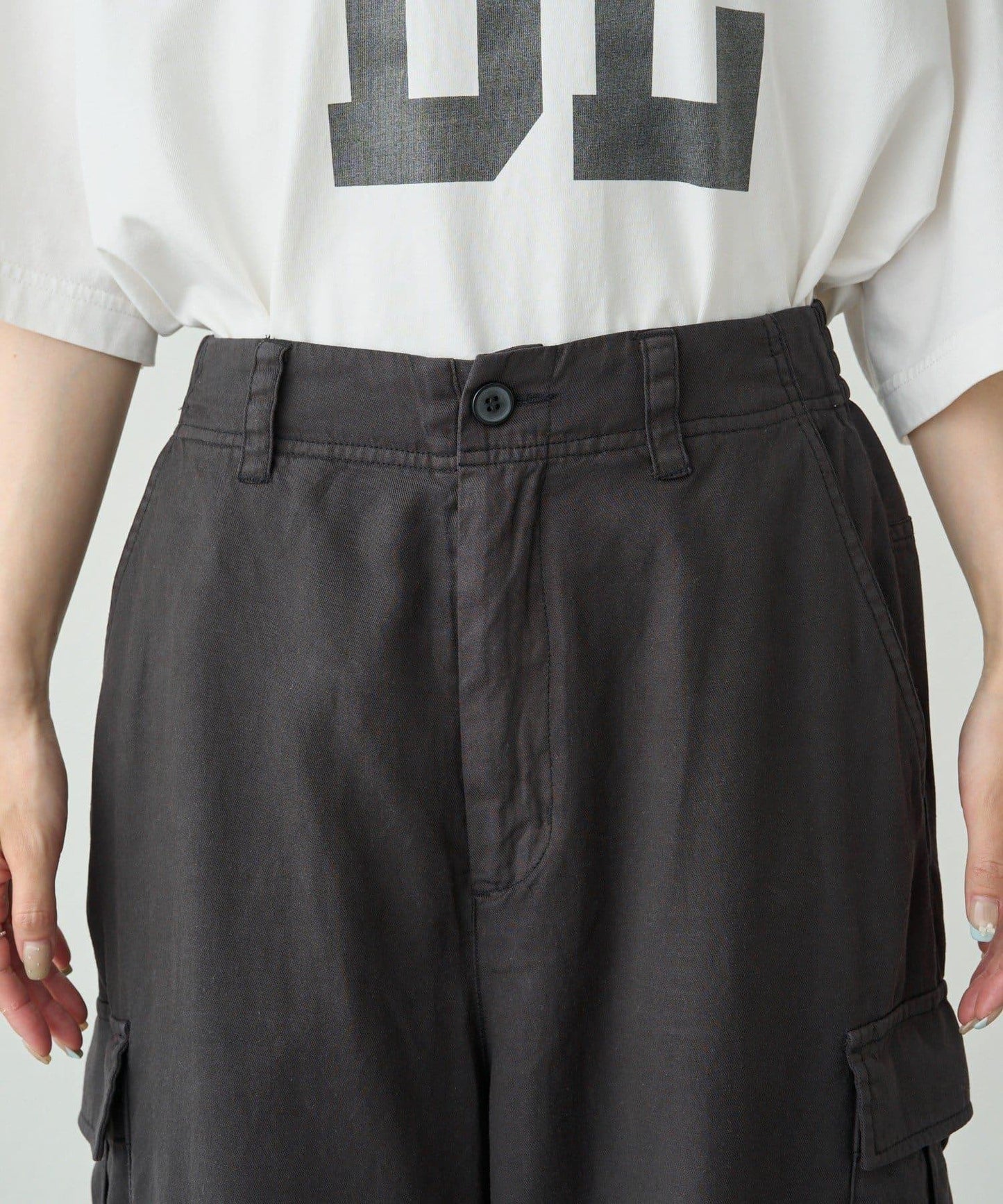 曲線剪裁工裝褲