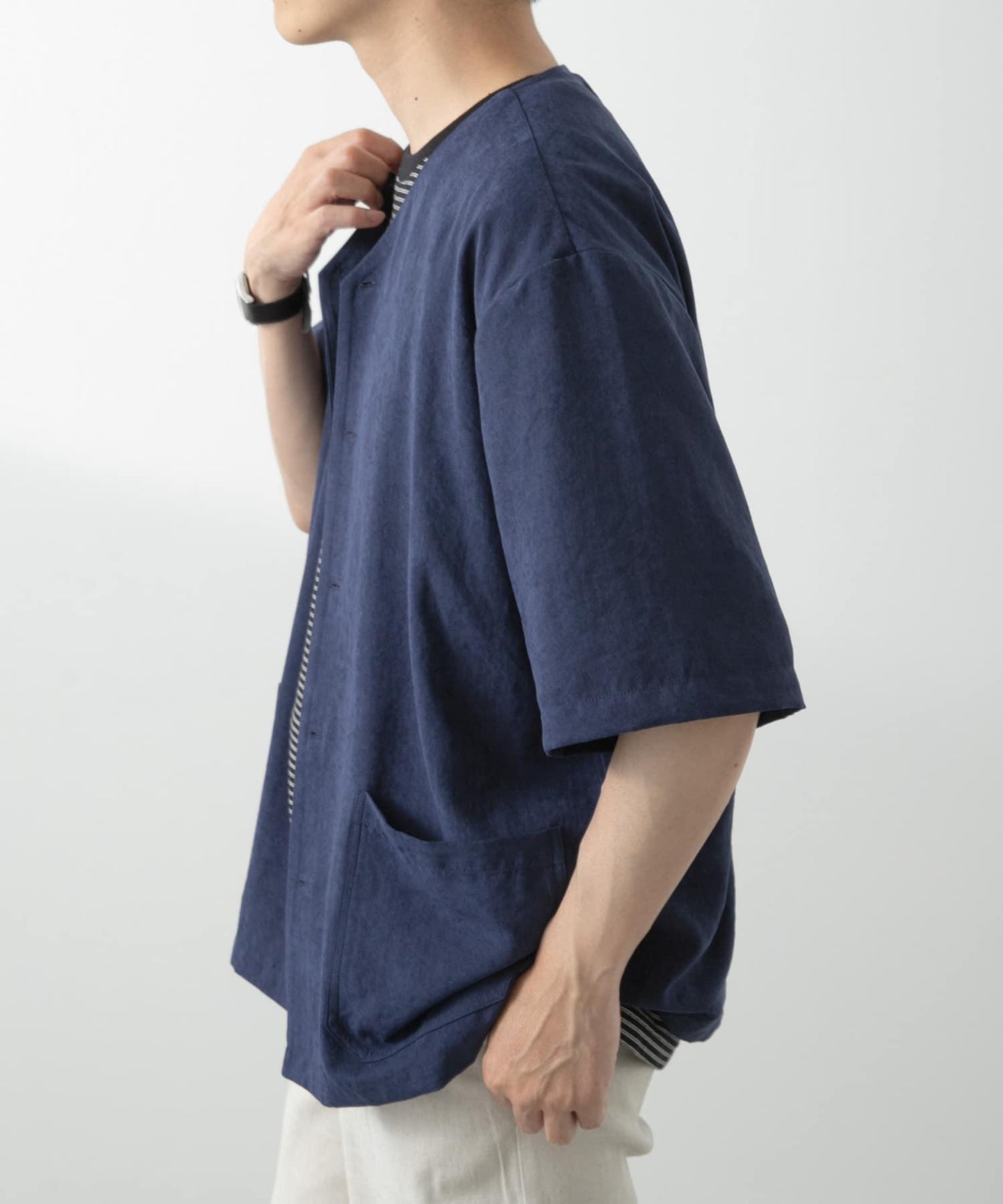 F.S. V領短袖襯衫