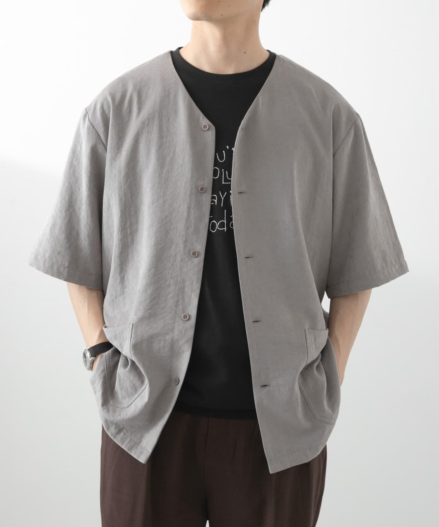 F.S. V領短袖襯衫
