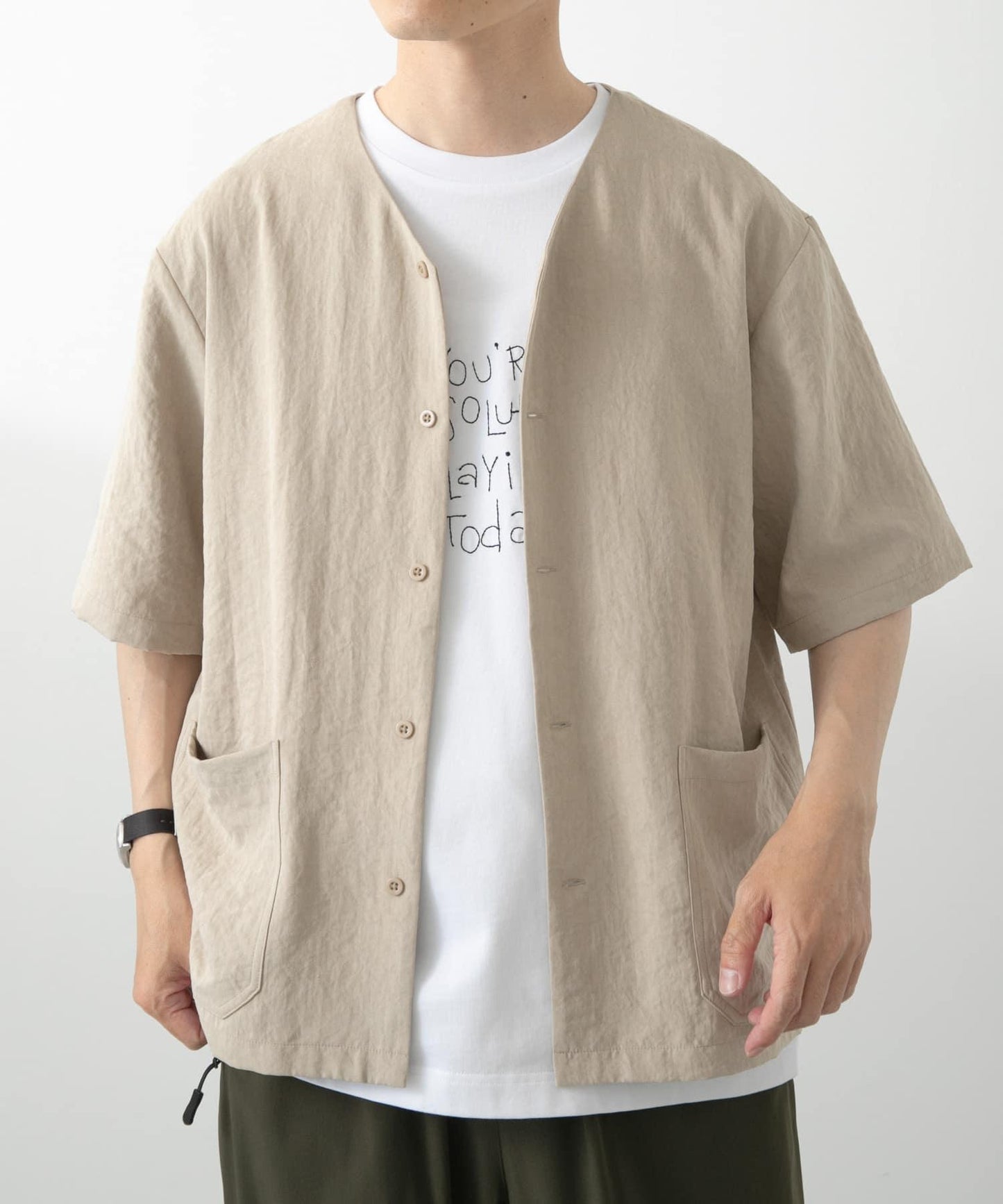 F.S. V領短袖襯衫