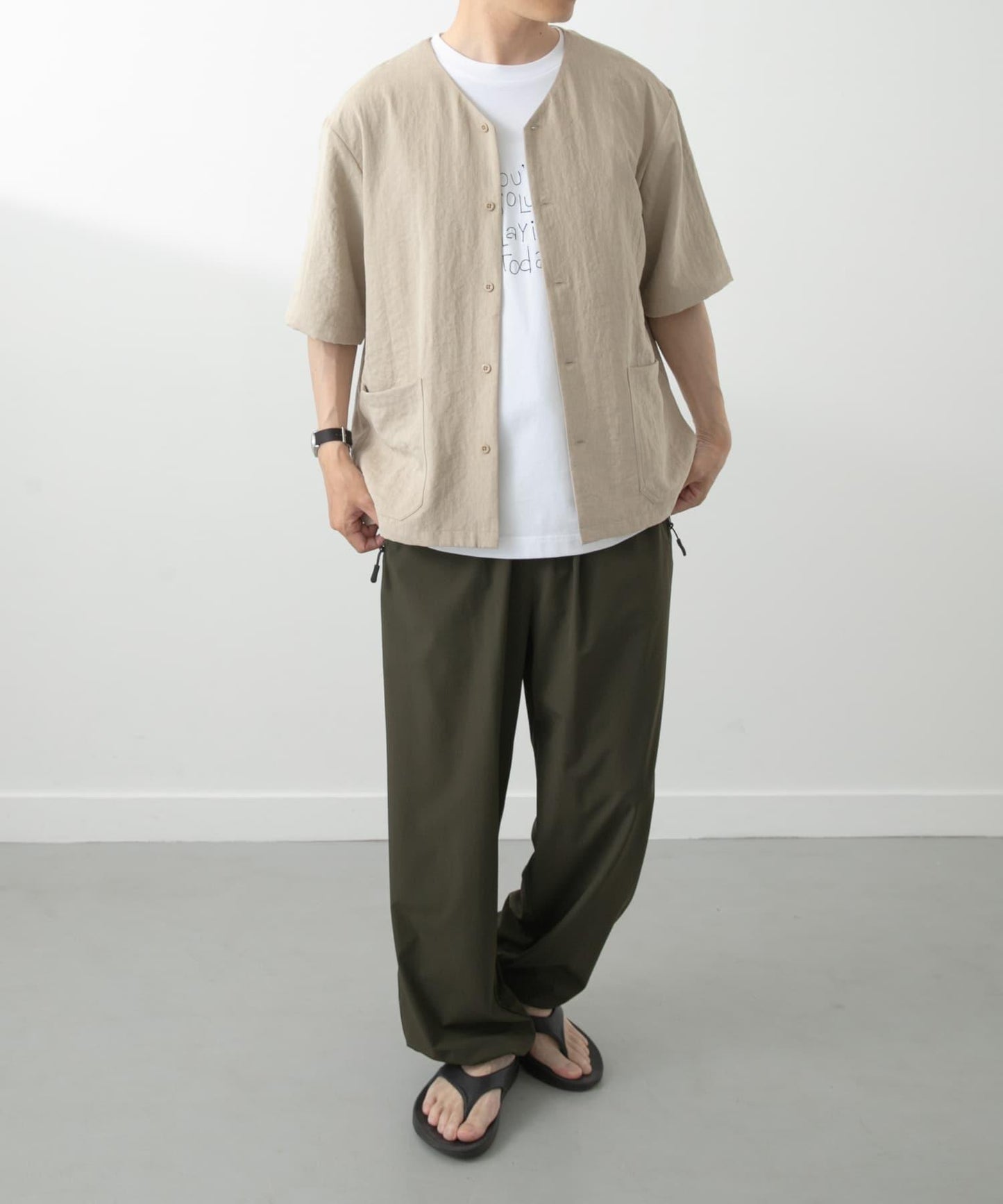 F.S. V領短袖襯衫