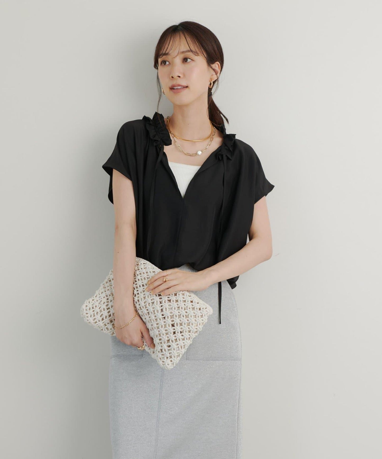 《全方向大人女性感◎》纖維綢緞荷葉邊襯衫