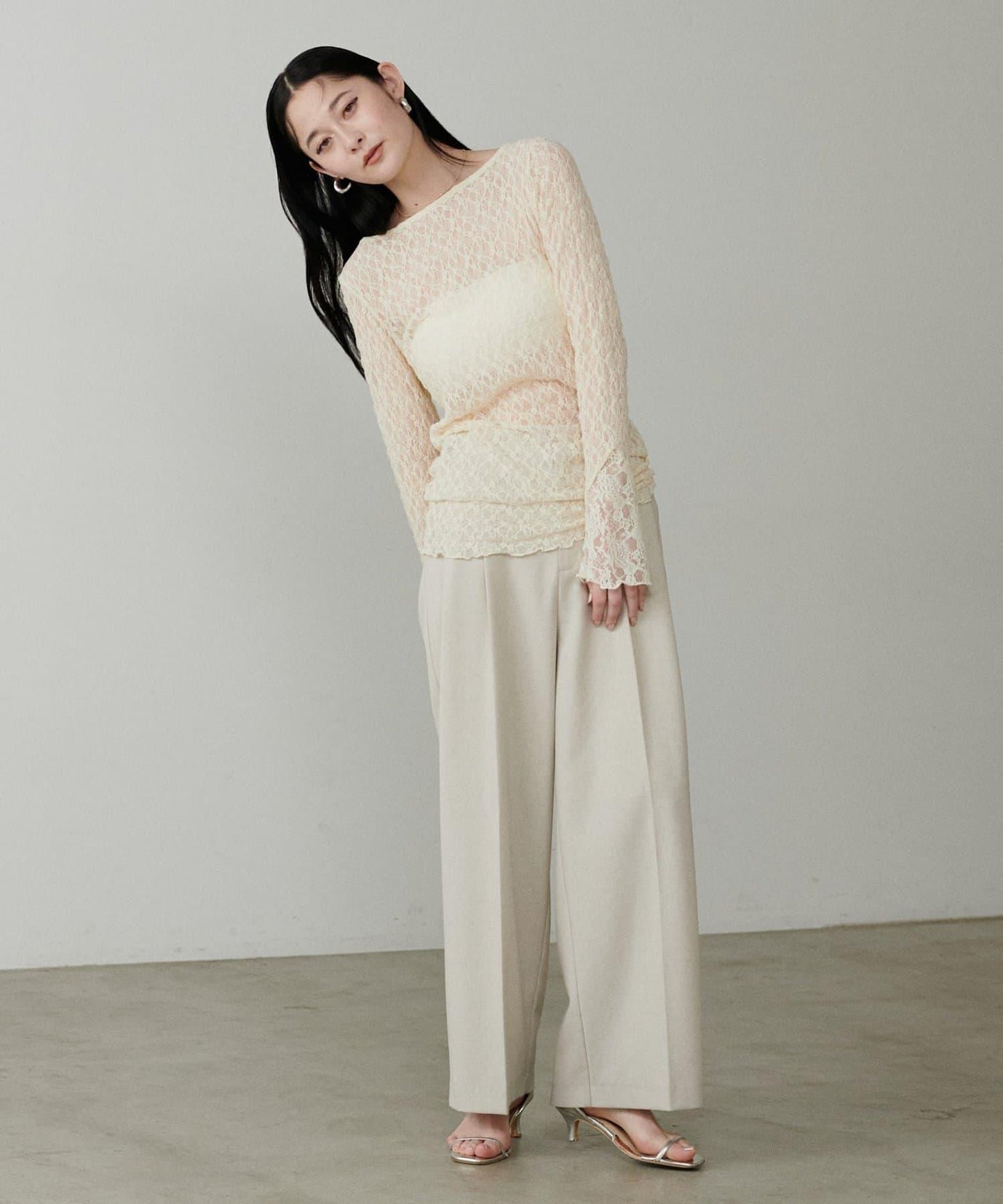 混色拼接切換款套頭衫