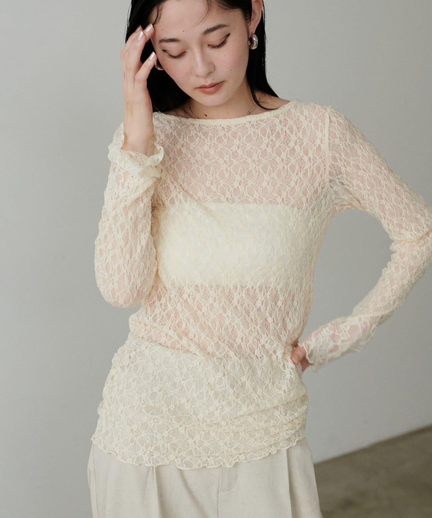 混色拼接切換款套頭衫