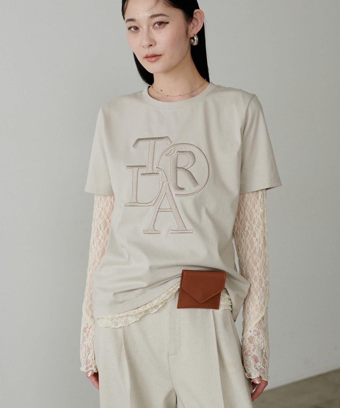 混色拼接切換款套頭衫