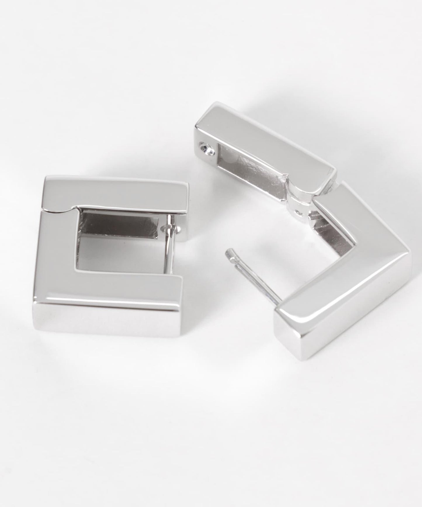 TOM WOOD 方形小號耳環