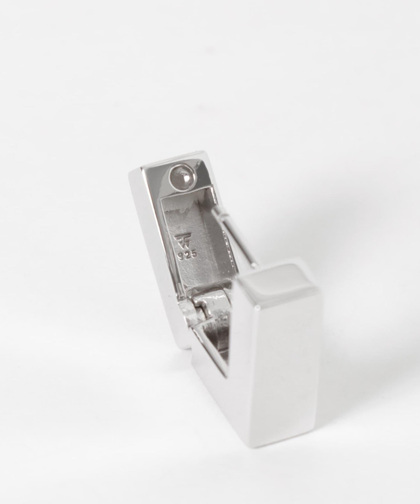 TOM WOOD 方形小號耳環