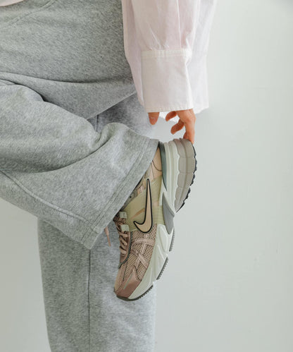 NIKE V2K 跑鞋