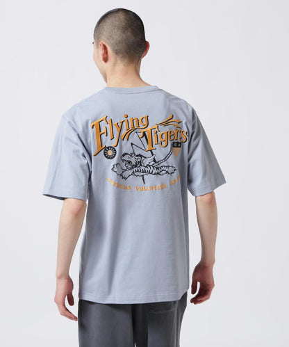 刺繡 FLYING TIGERS 圖案 T恤 《&DEPOT限定》