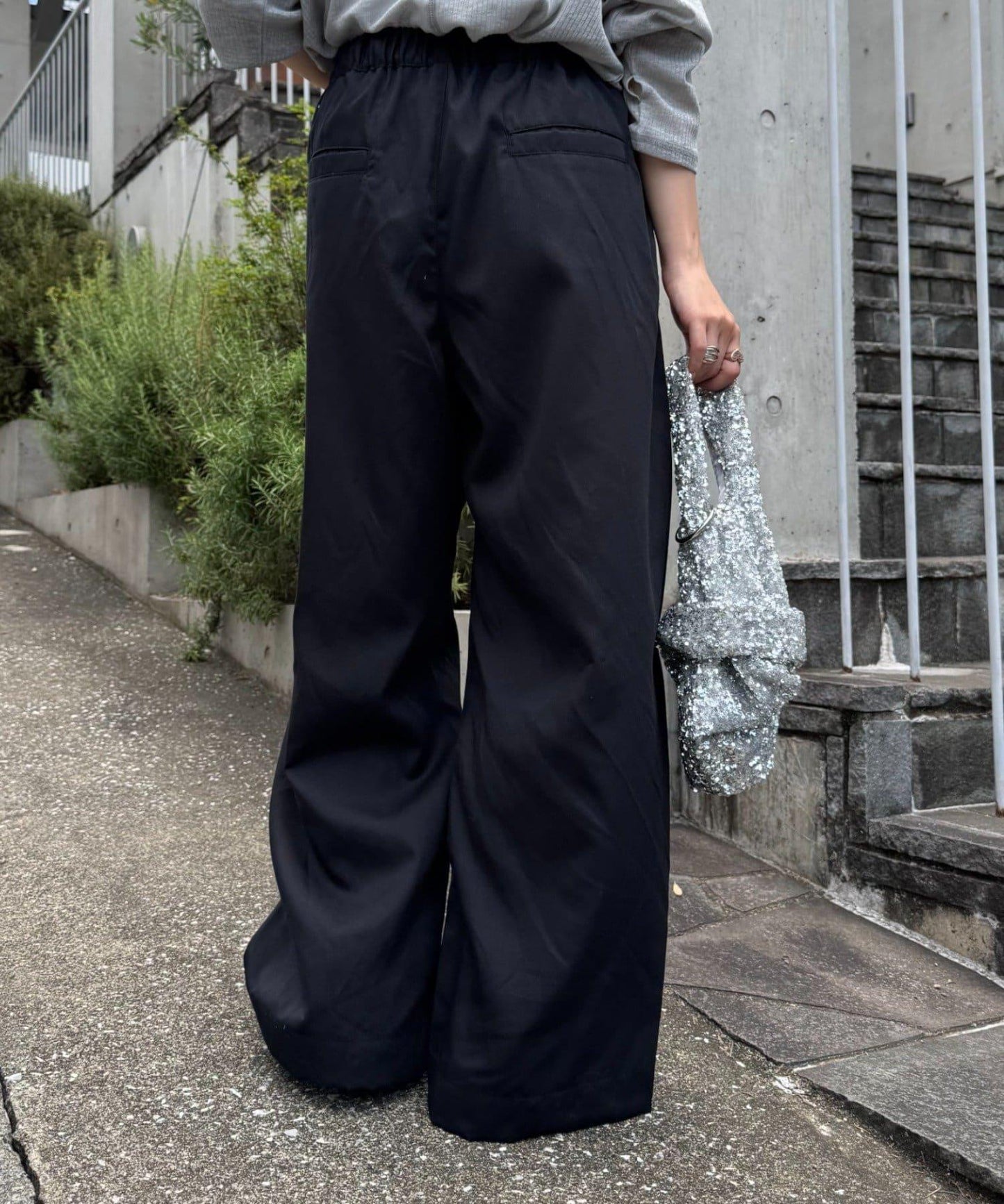 柔軟寬鬆牛仔褲