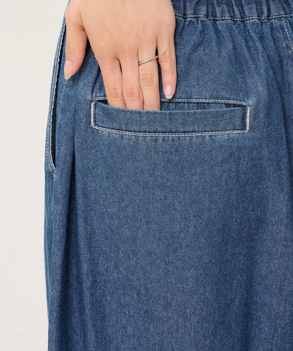 柔軟寬鬆牛仔褲