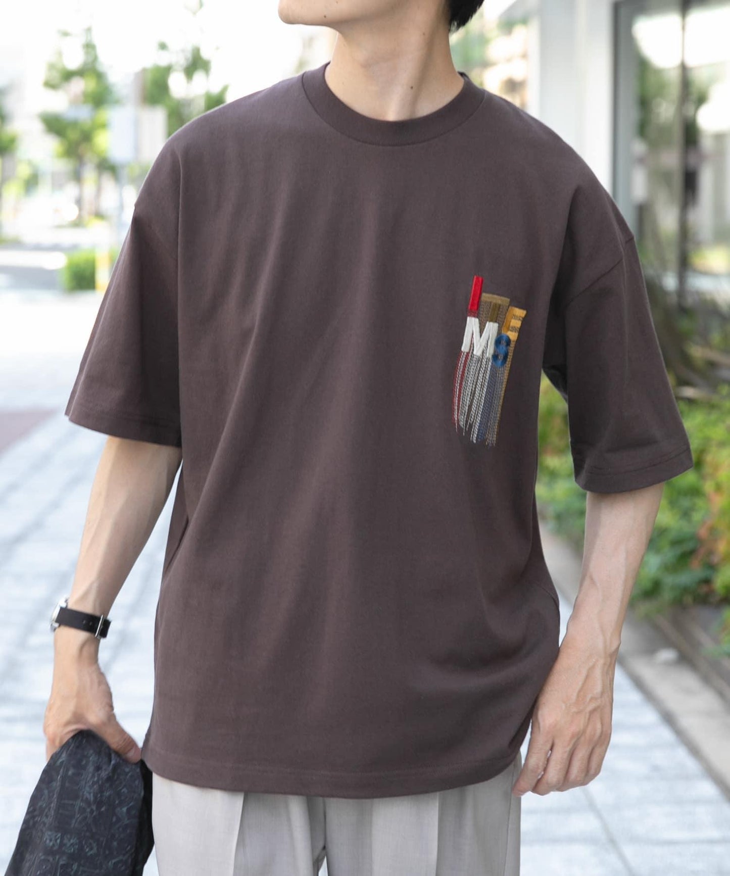 流蘇刺繡T恤 Logo
