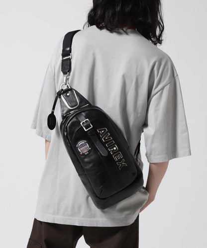 VARSITY LEATHER ONE SHOULDER BAG 單肩包 AVX5629