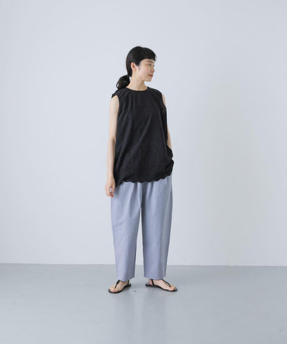 刺繡無袖套頭衫