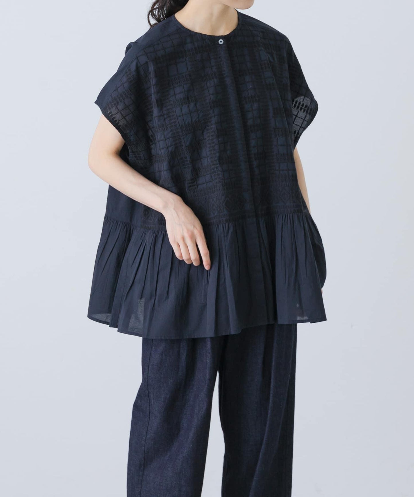 前刺繡法式襯衫