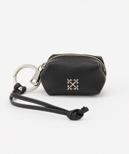 帶卡拉賓的小型皮革掛件袋