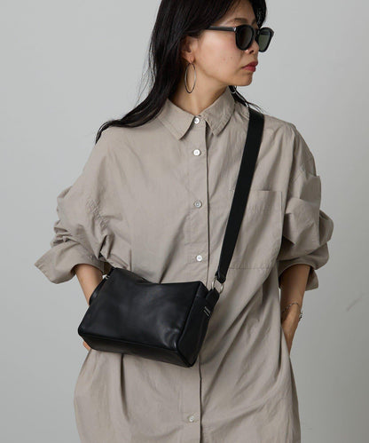 皮革方形肩揹包