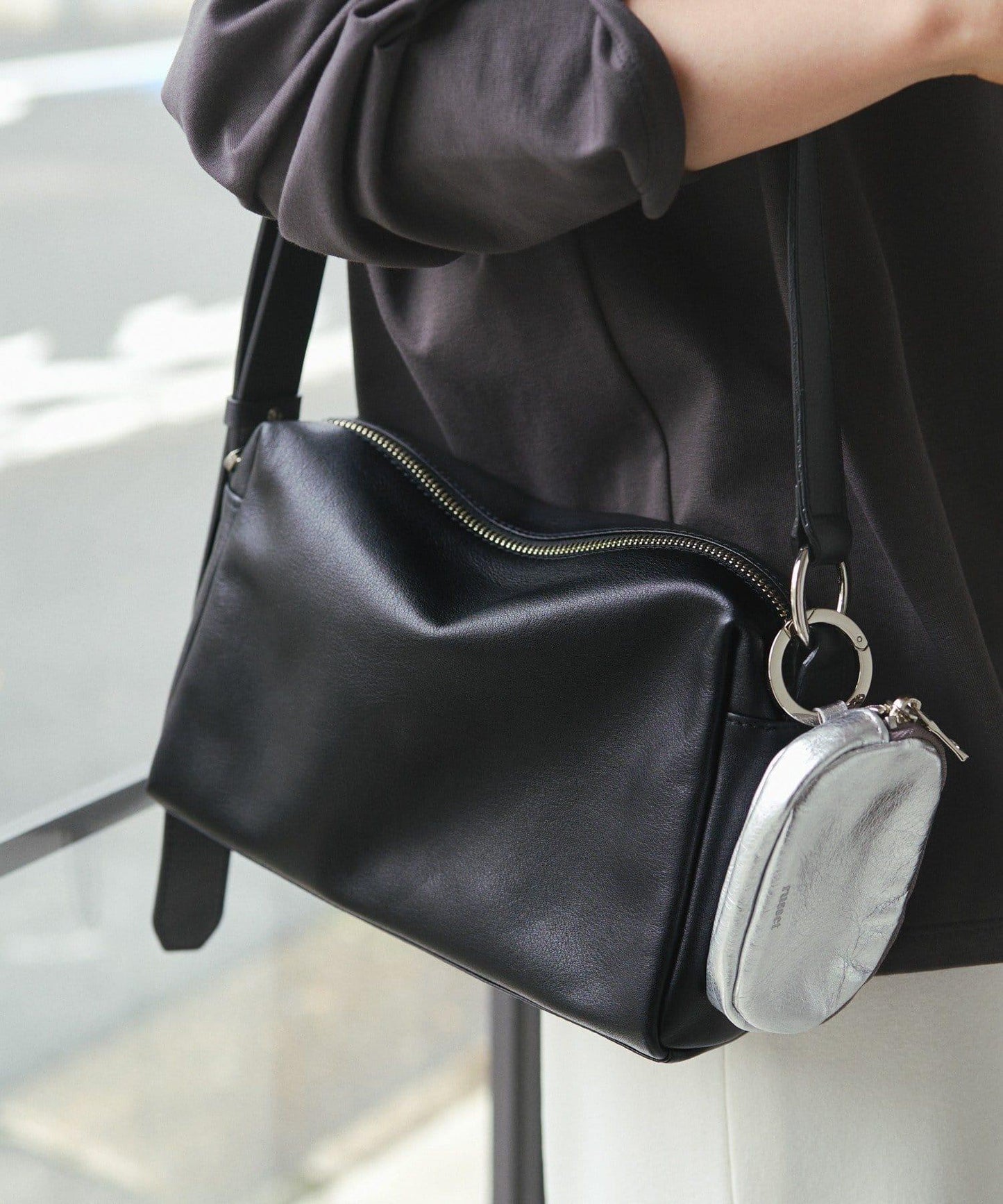 皮革方形肩揹包