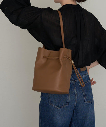 皮革提桶斜挎包