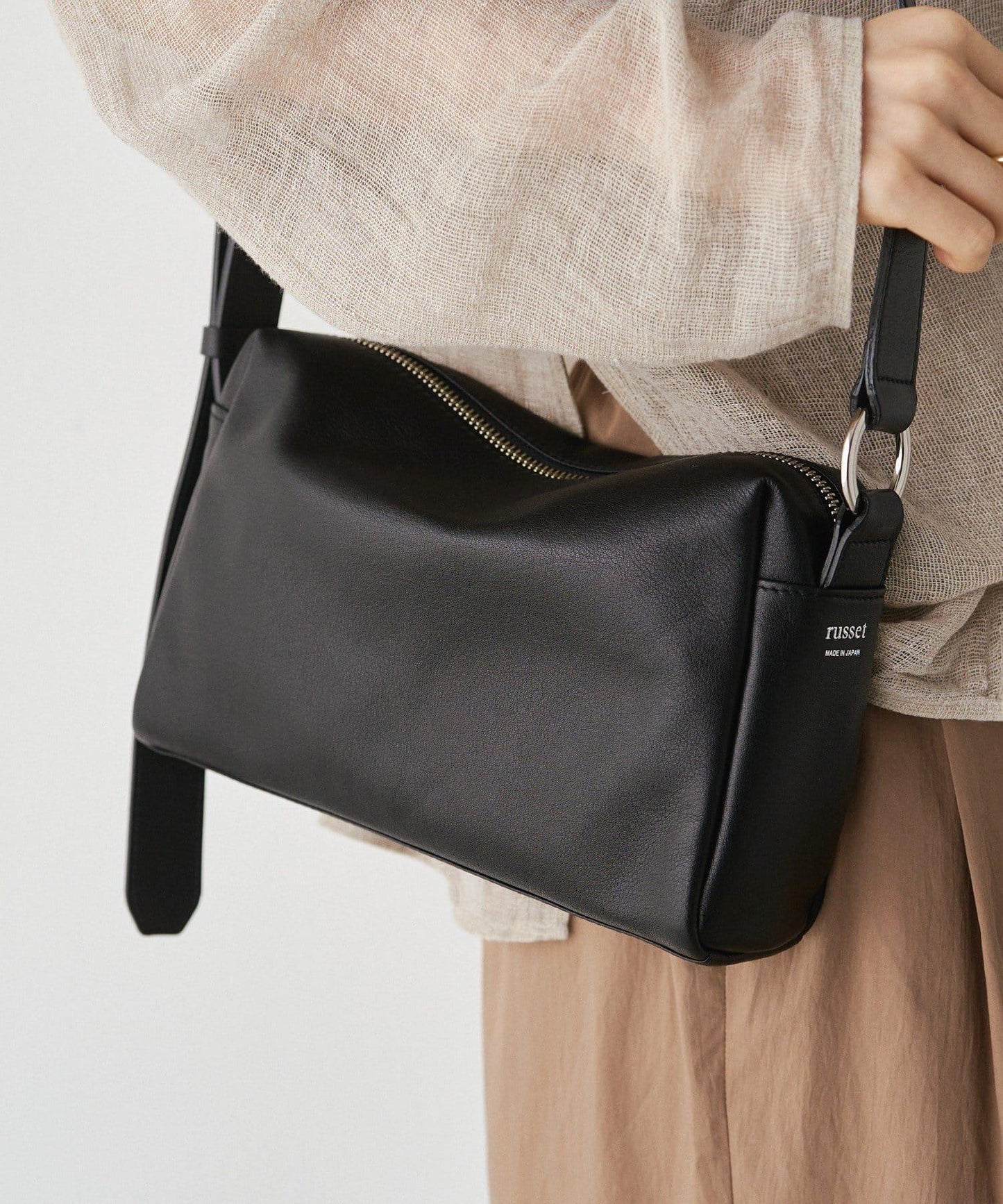 皮革方形肩揹包