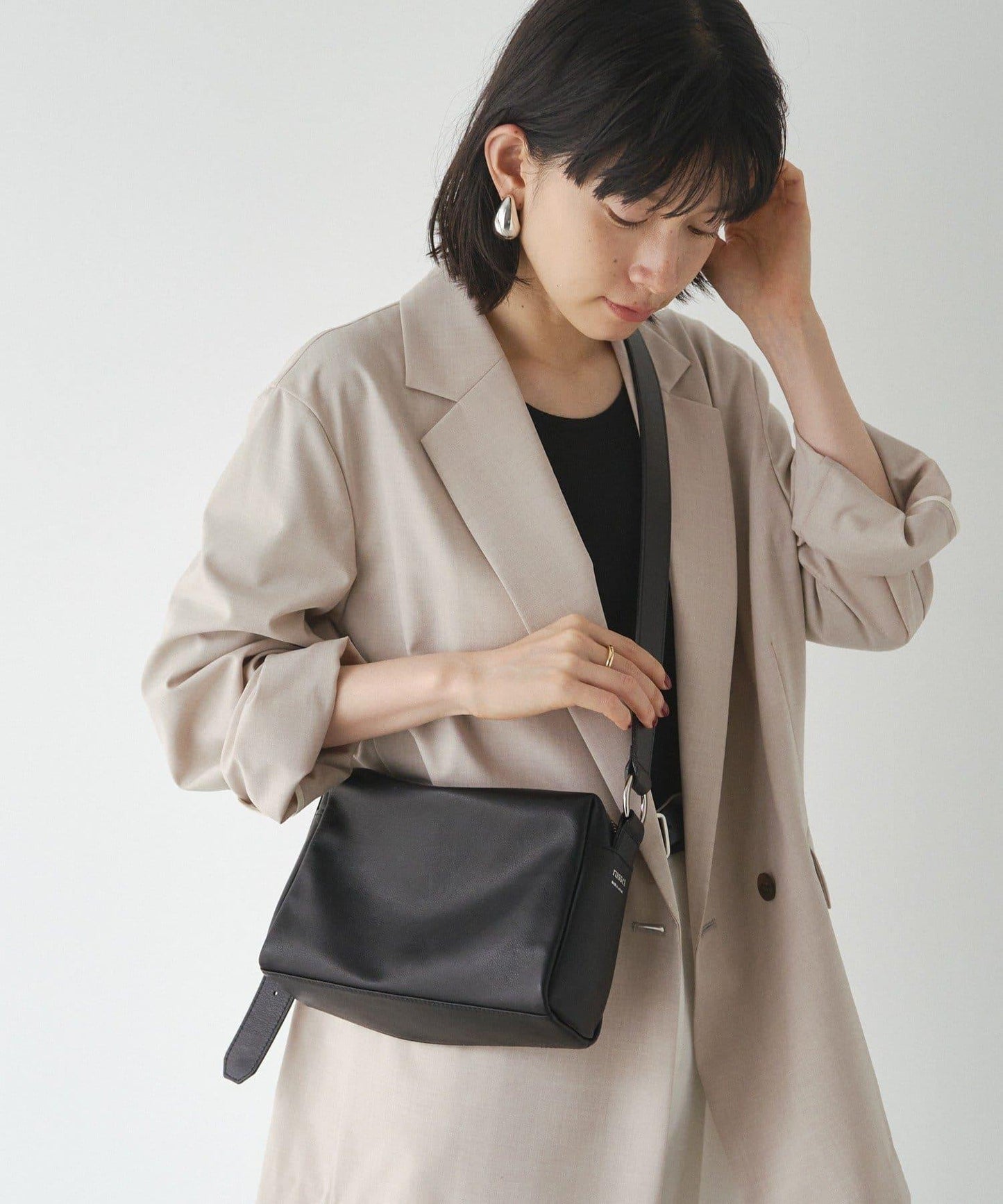 皮革方形肩揹包