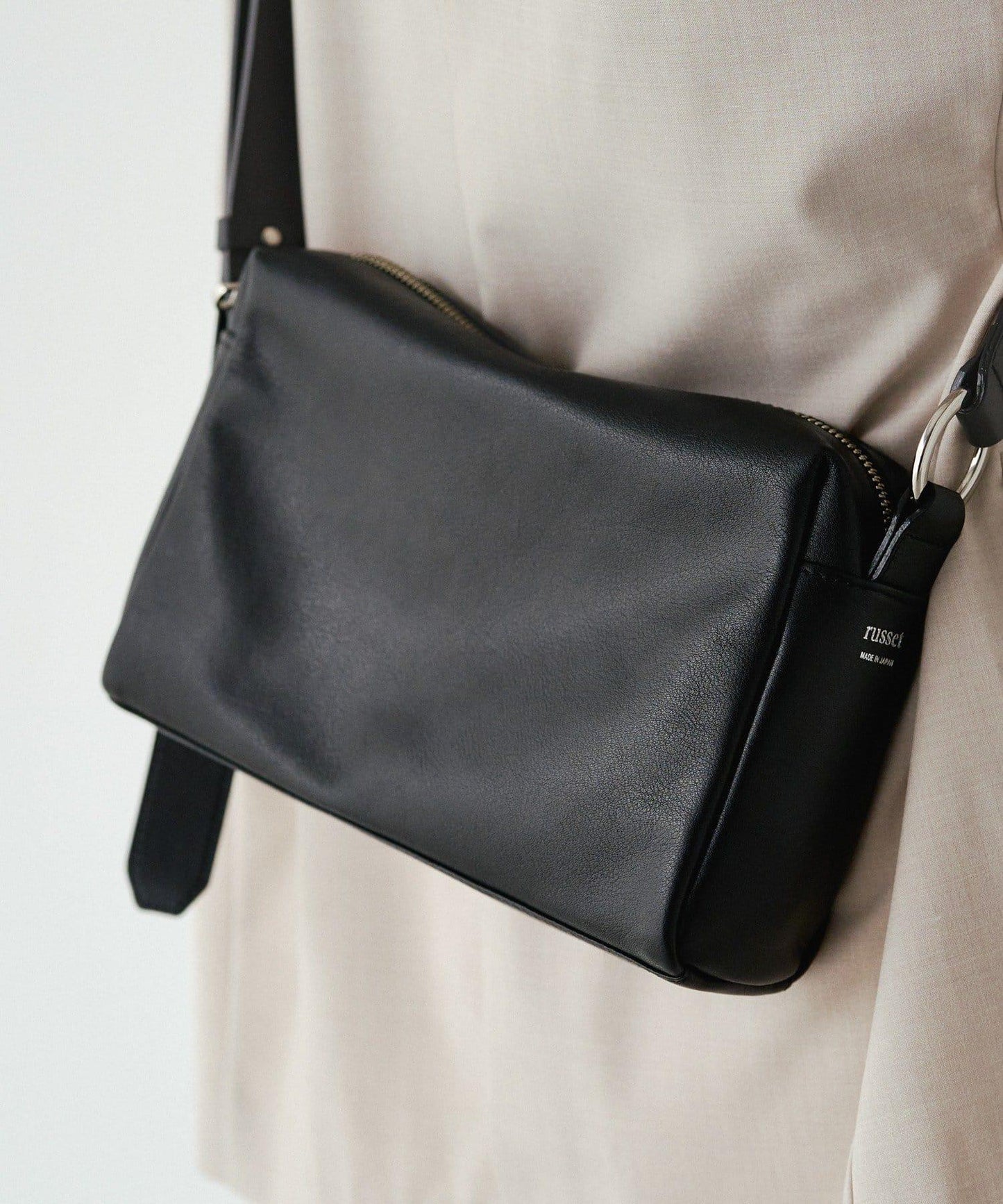 皮革方形肩揹包