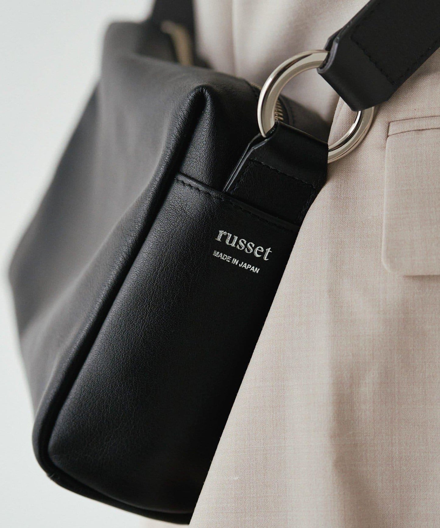 皮革方形肩揹包