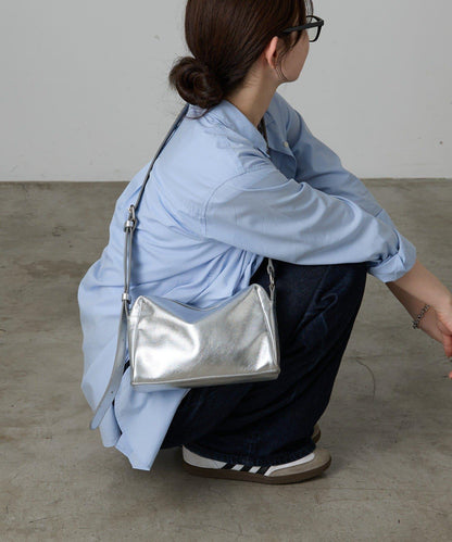 皮革方形肩揹包