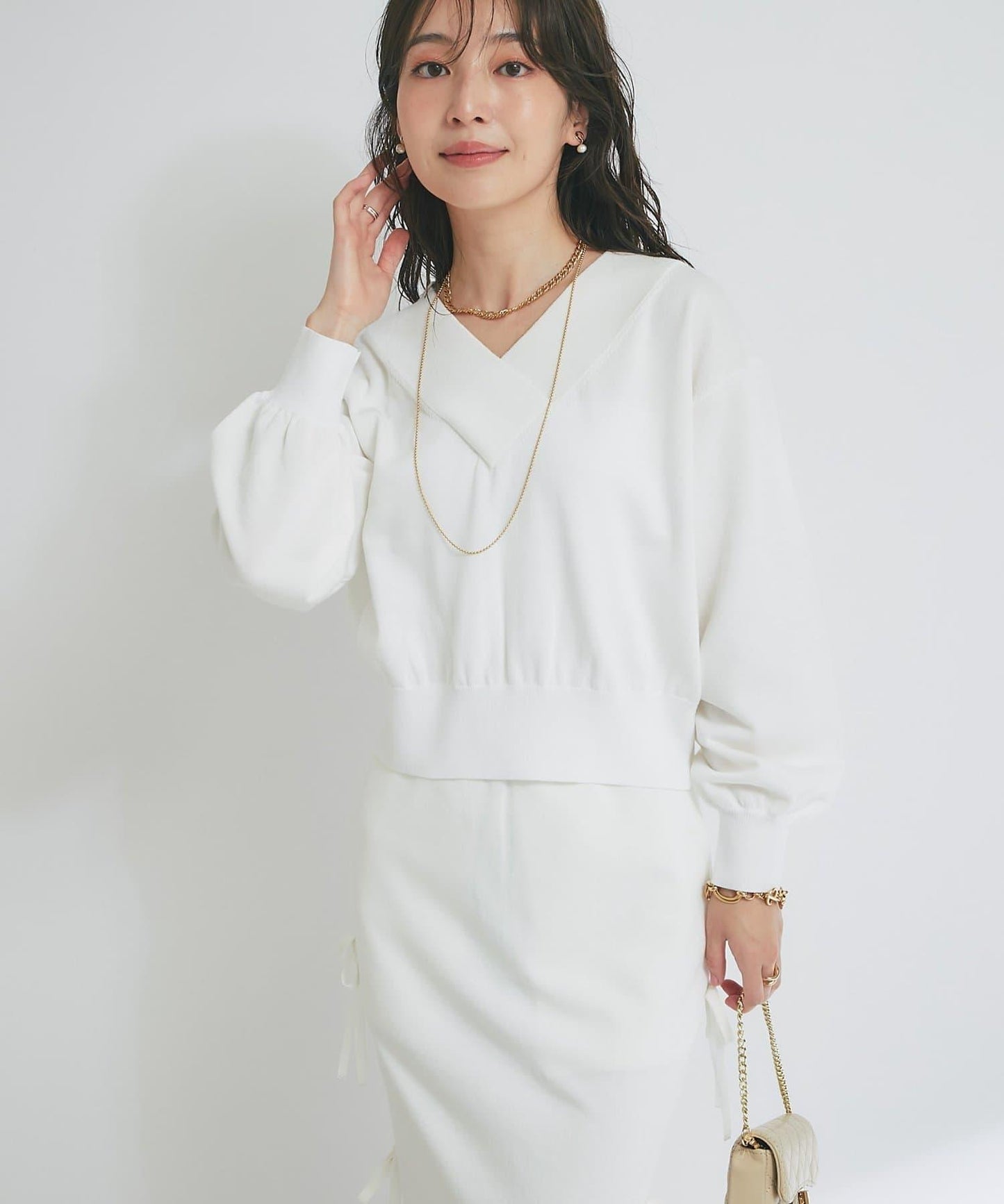 【La boutique BonBon】亮絲針織V領毛衣