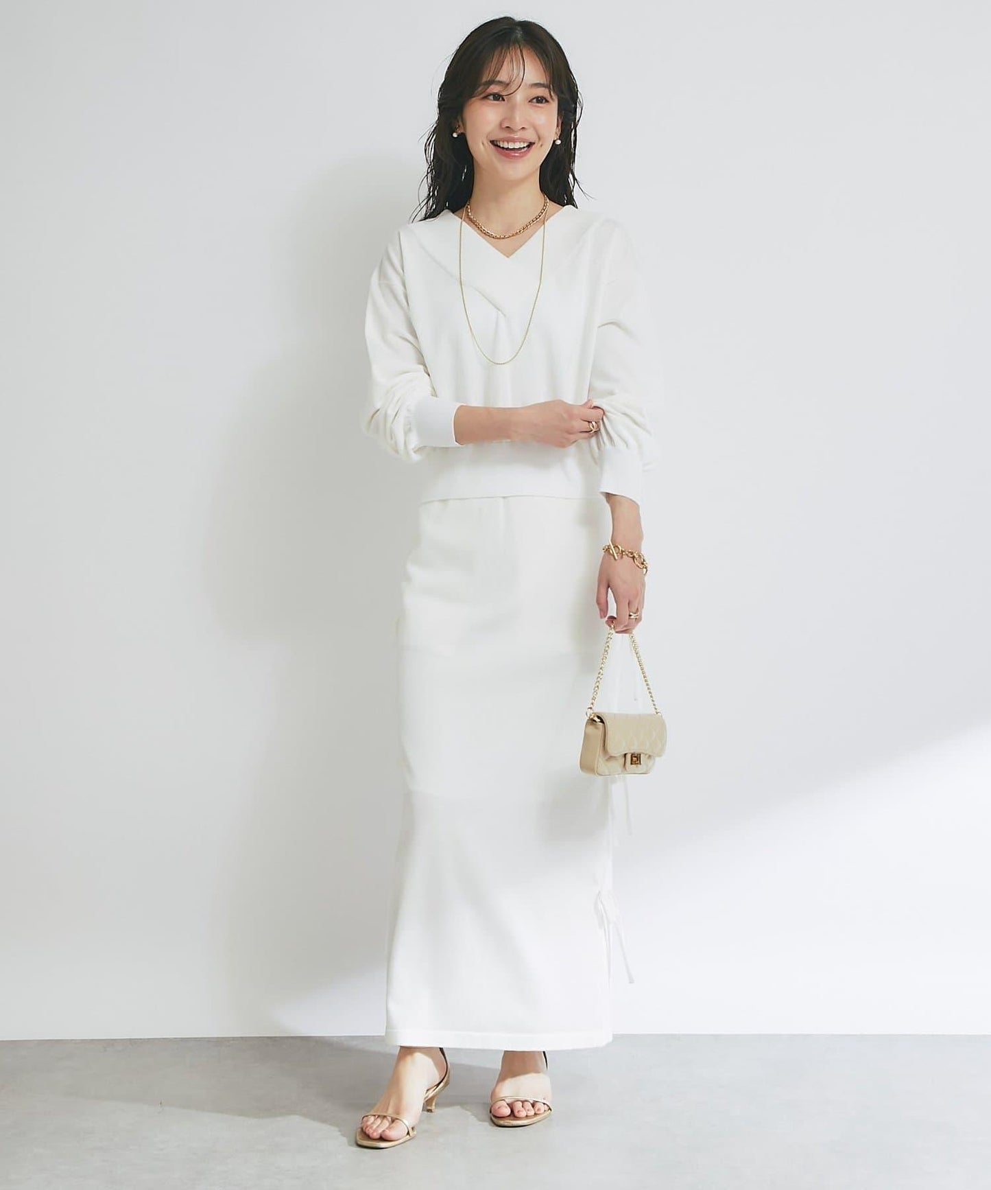 【La boutique BonBon】亮絲針織V領毛衣