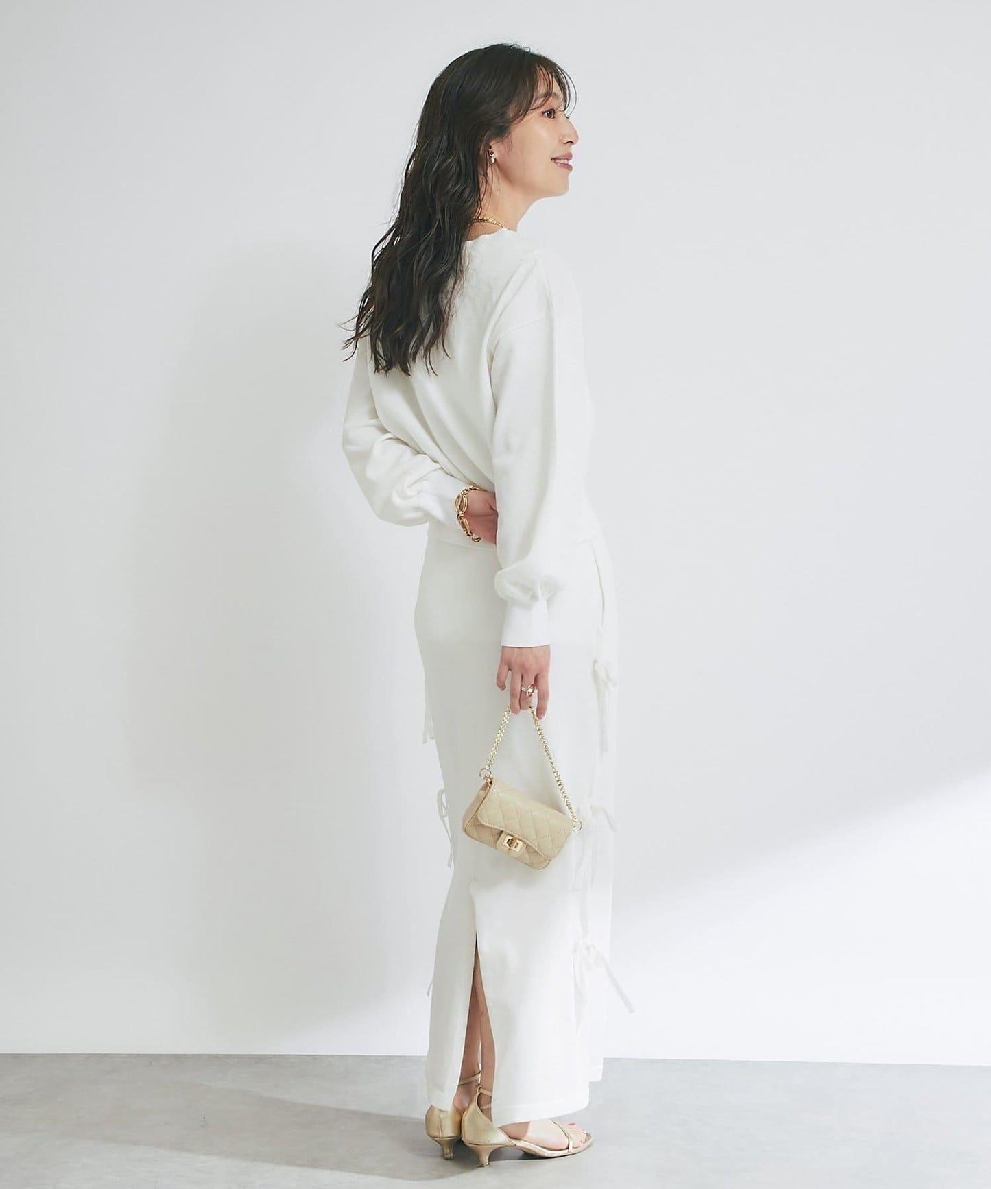 【La boutique BonBon】亮絲針織V領毛衣