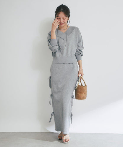 【La boutique BonBon】亮絲針織V領毛衣