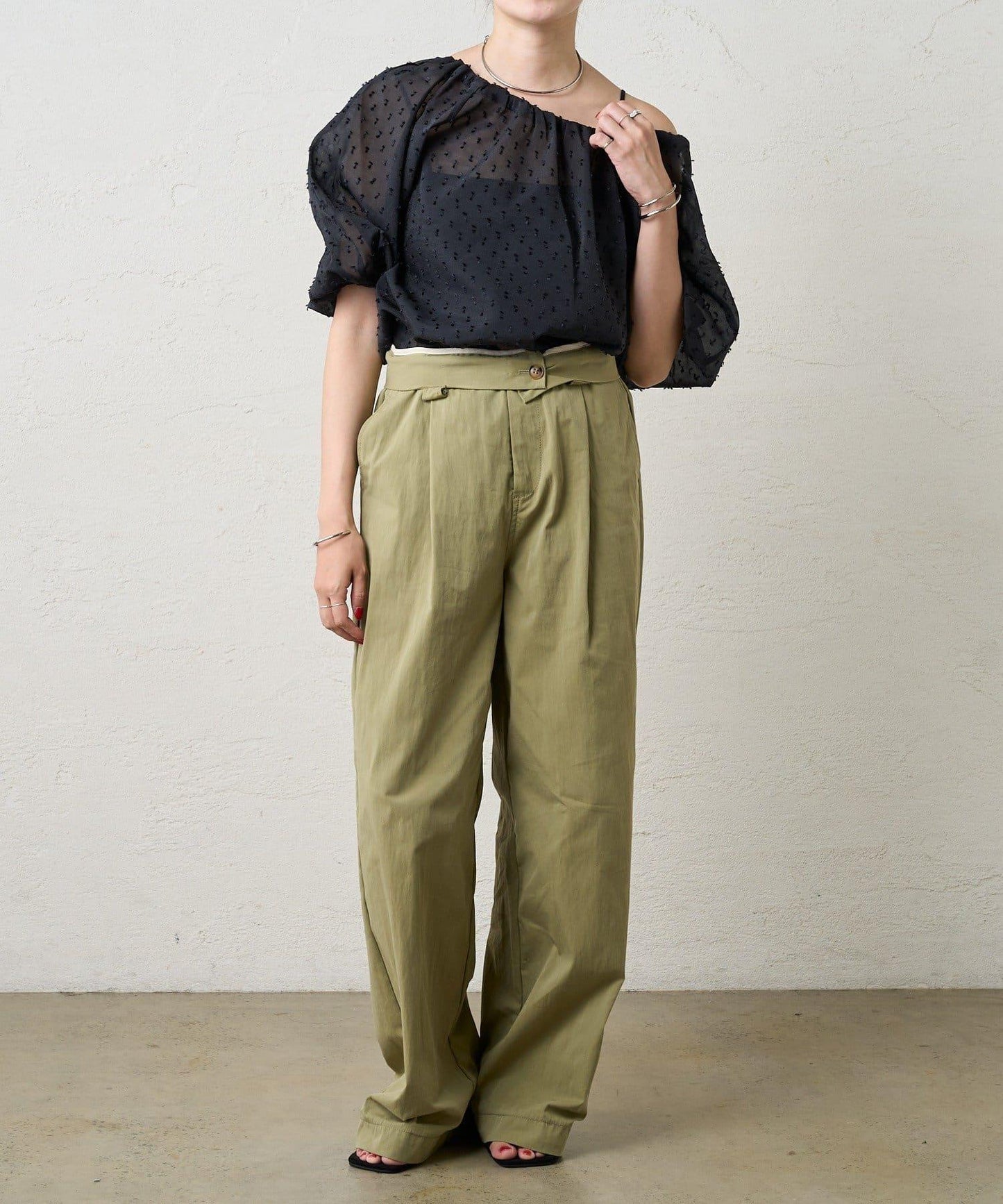 《今年的潮流》軍裝褲