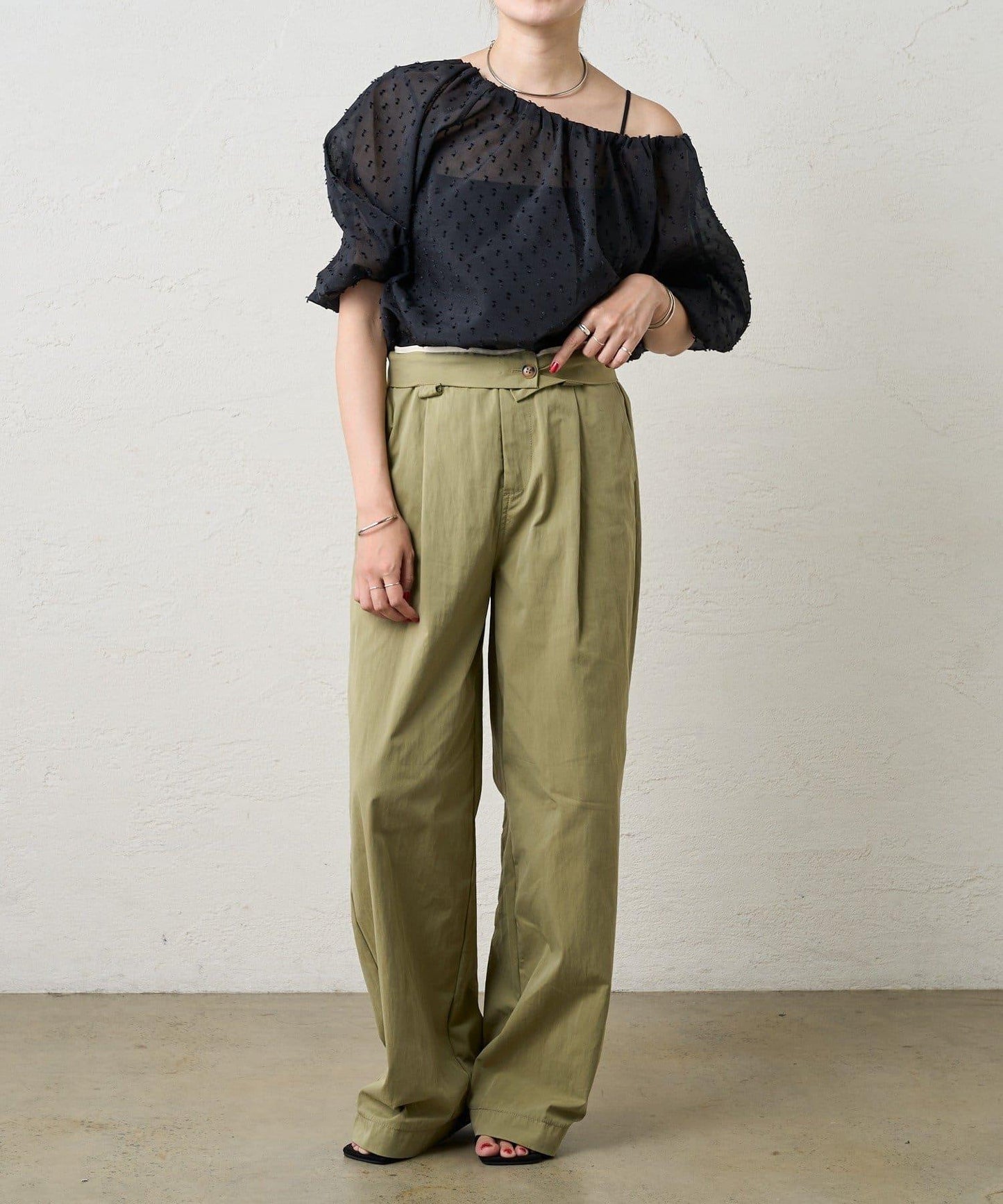 《今年的潮流》軍裝褲