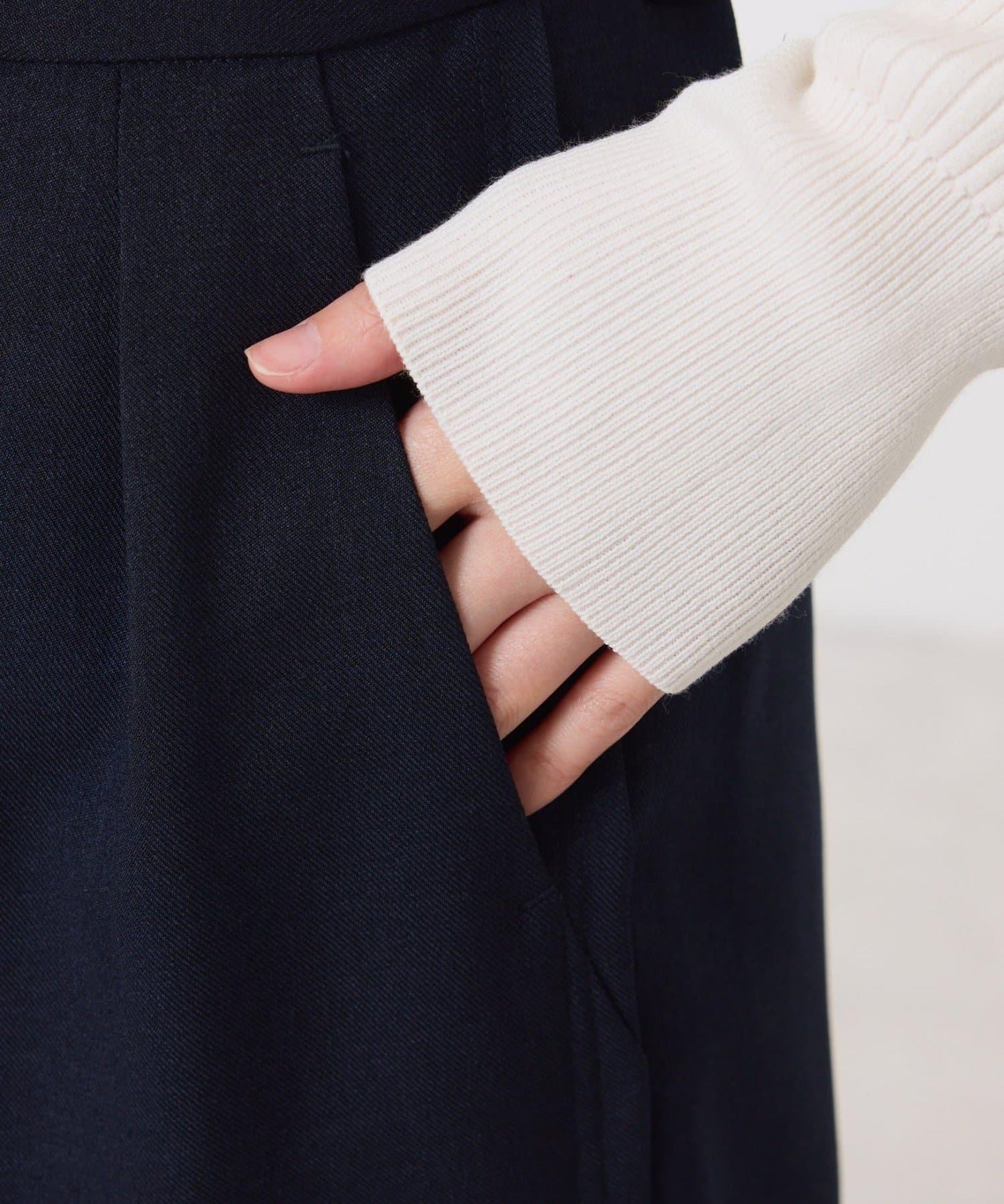 【復古/修飾腿部線條】羊毛感折褶褲/卡塞特服