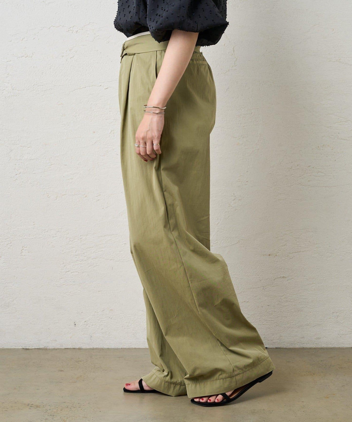 《今年的潮流》軍裝褲