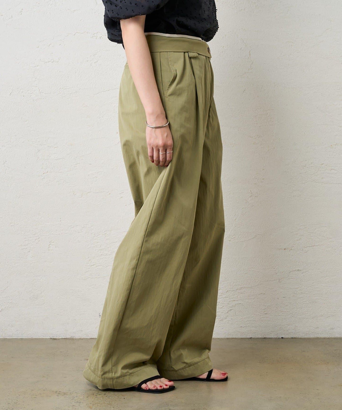 《今年的潮流》軍裝褲