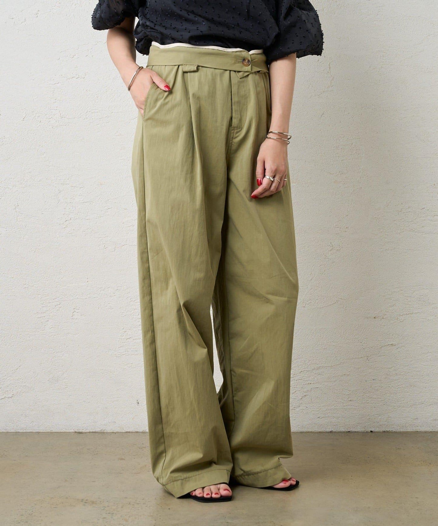 《今年的潮流》軍裝褲