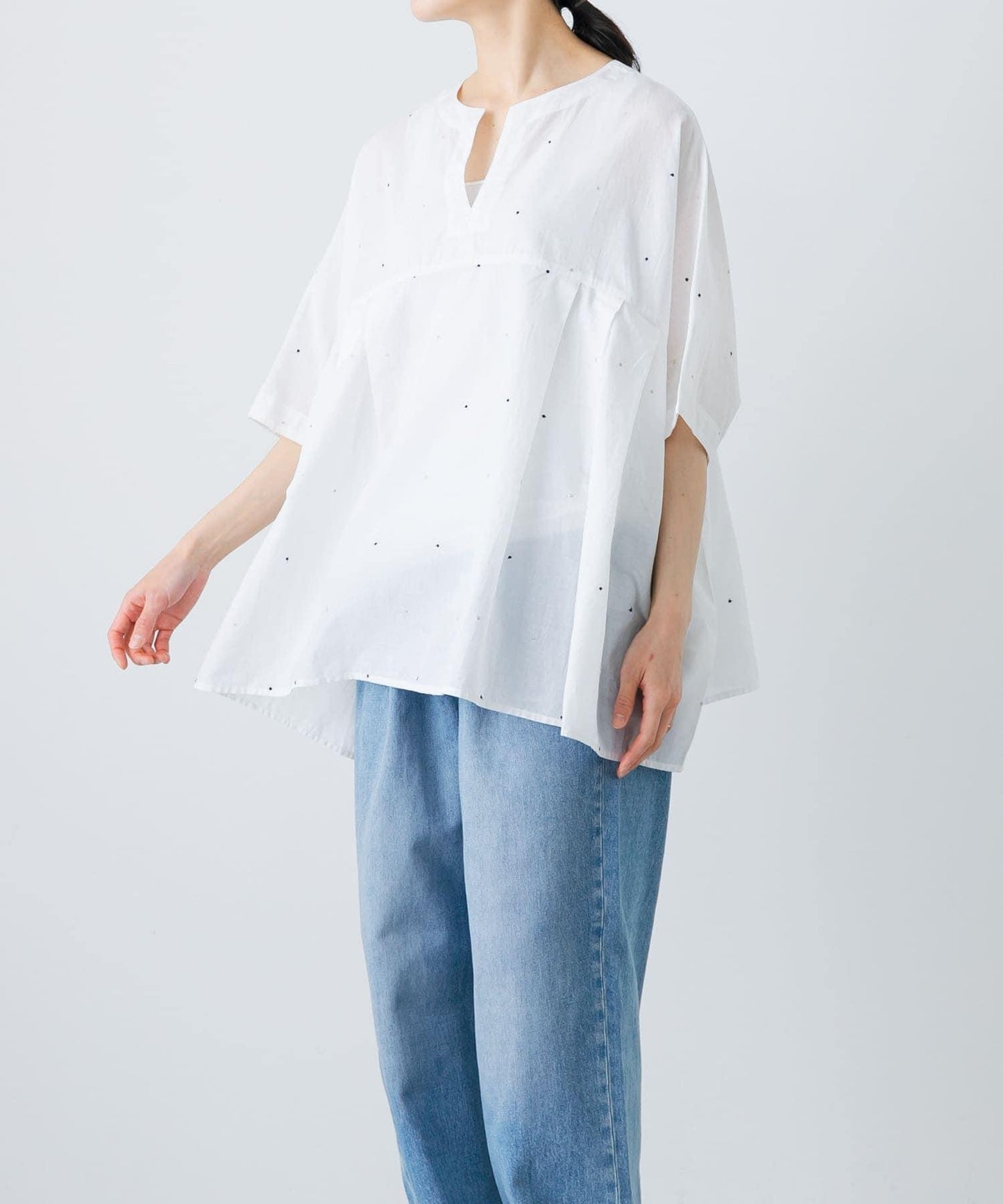 波點刺繡寬鬆套頭衫