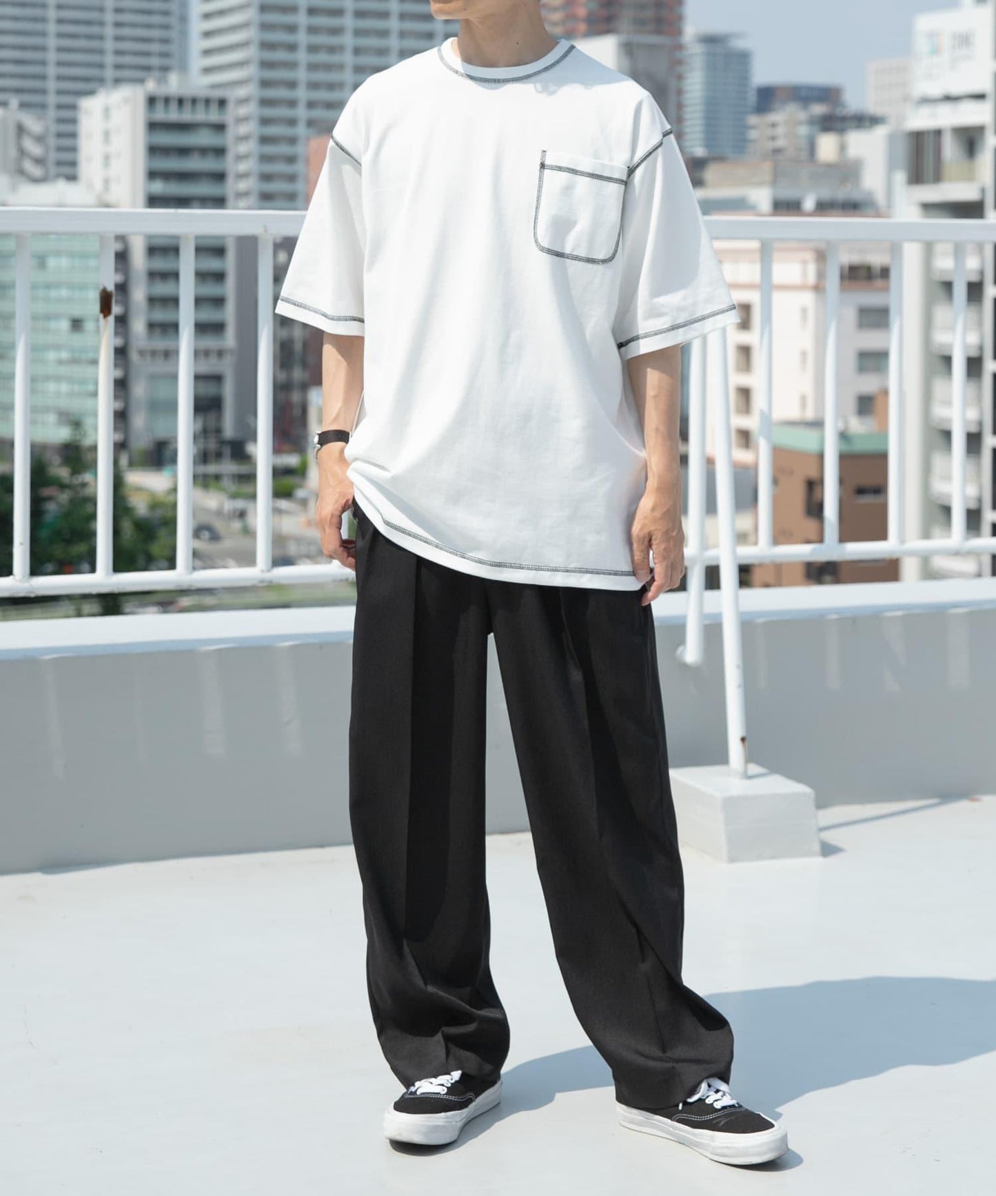 拼色縫線圓領T恤