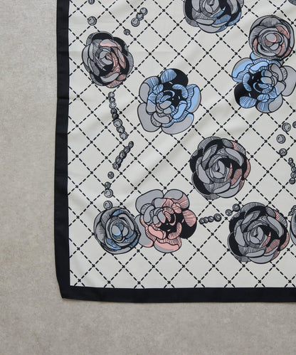 花卉圖案大方巾 90×90