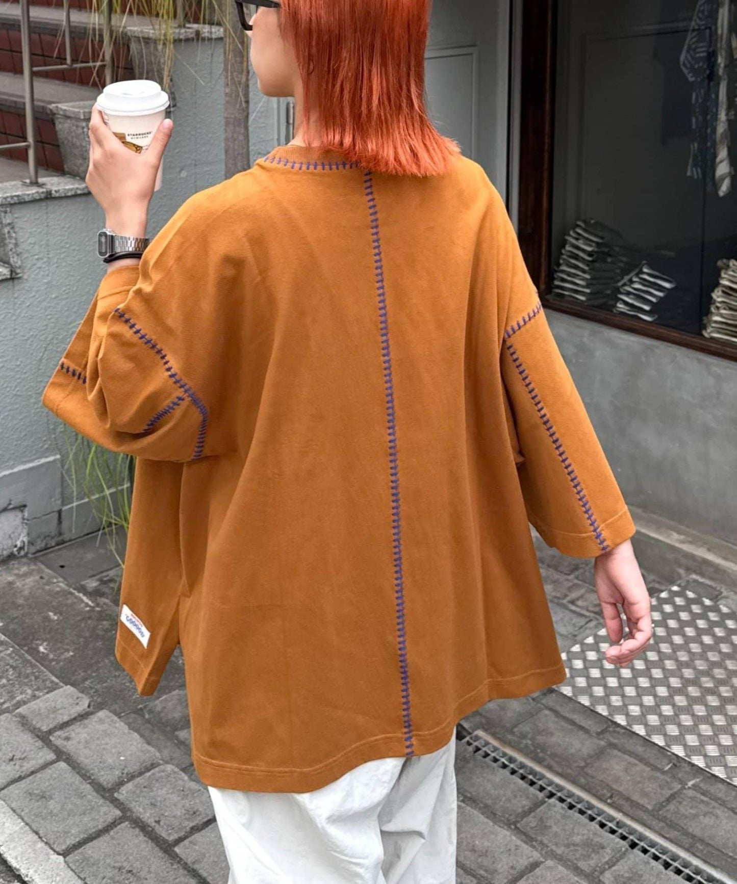 【SOUNDS GOOOOD】配色拼接側開叉T恤短袖