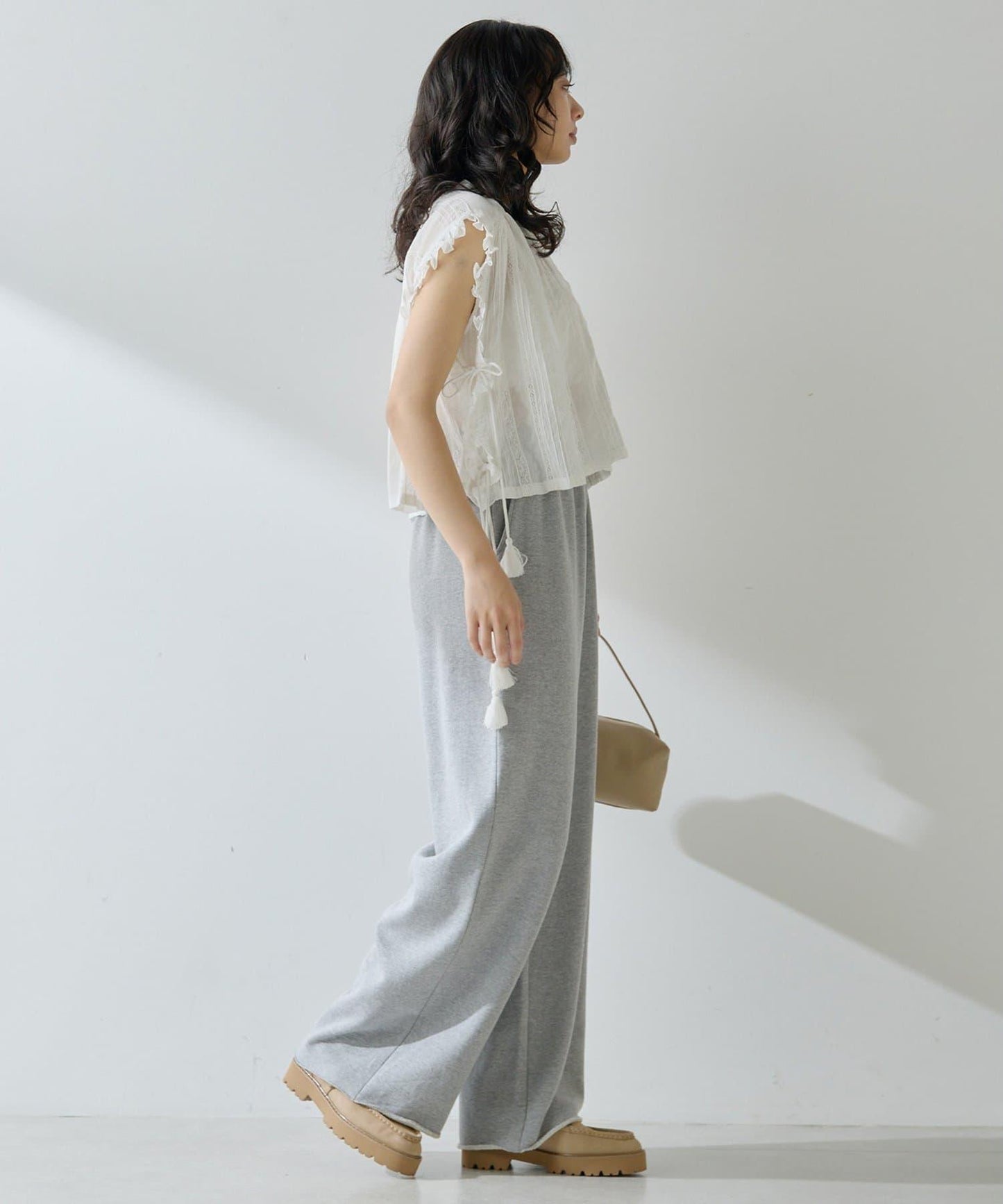 標誌後毛呢寬鬆褲