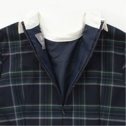 *短袖帶領連衣裙