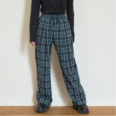 直筒合身一體式長褲