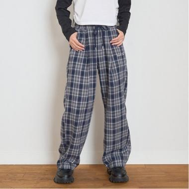 直筒合身一體式長褲