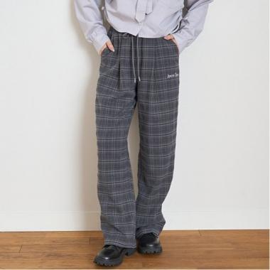 直筒合身一體式長褲