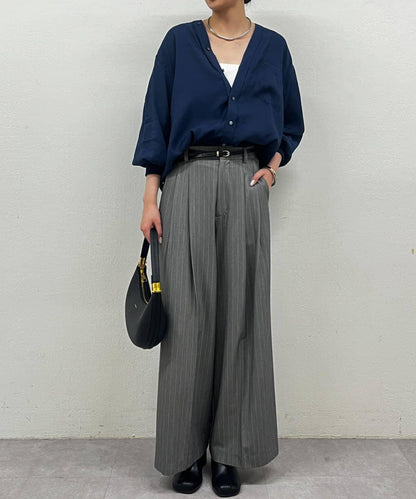 袖口收口V領襯衫